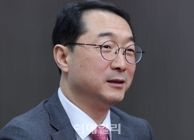 김건 국민의힘 의원이 26일 서울 여의도 국회 의원회관에서 이데일리와 인터뷰를 하고 있다. (사진=노진환 기자)