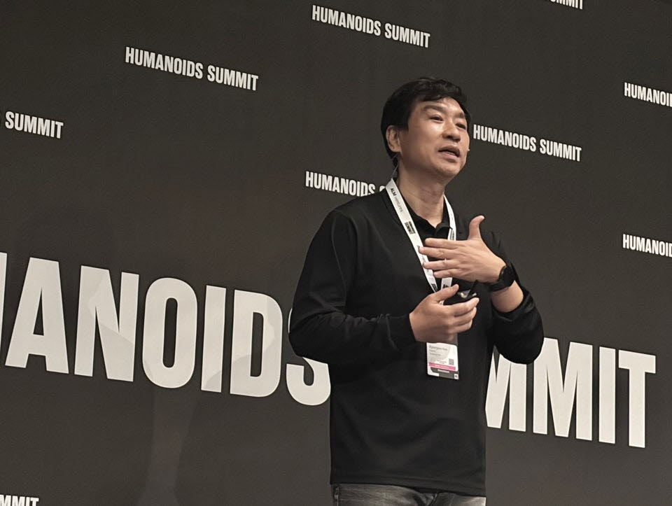 김병수 로보티즈 대표가 22일 서울 코엑스에서 열린 ‘휴머노이드 서밋 서울 2026’에서 발표하고 있다. (사진=신영빈 기자)