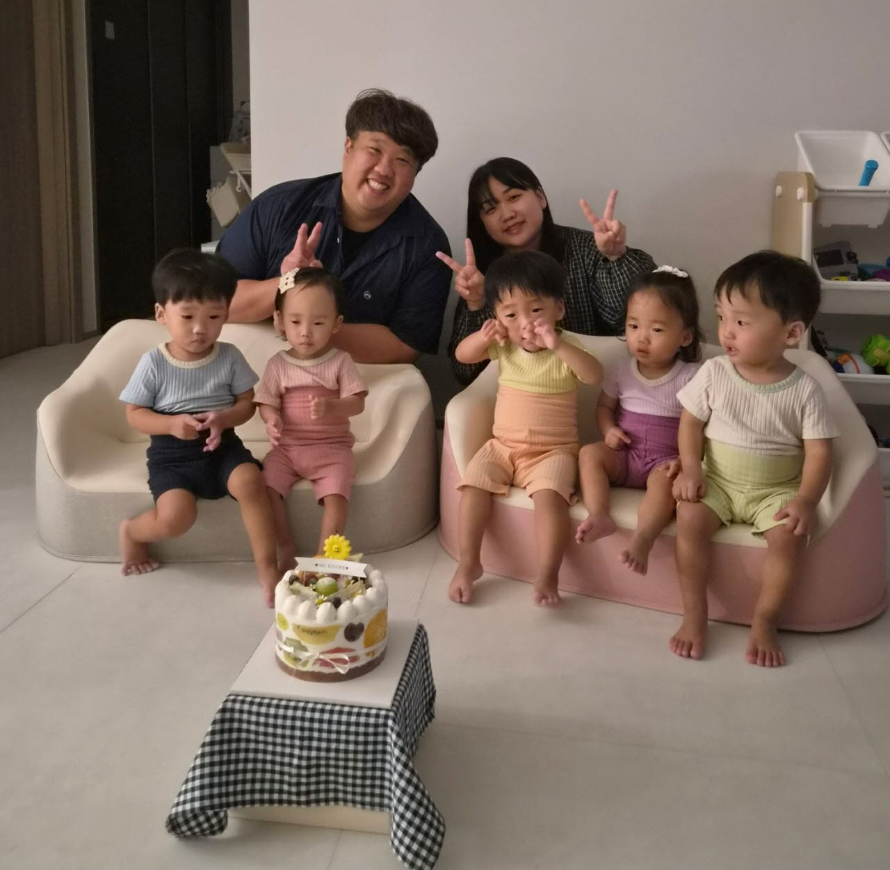 지난 2024년 9월 20일 서울성모병원에서 태어난 홍보대사 다섯쌍둥이의 어린이집 생일파티. (좌측부터)새힘 새찬 새봄 새별 새강.