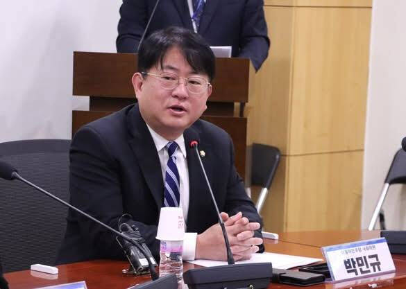 22대 전반기 국회에서 더불어민주당 디지털자산태스크포스(TF) 위원을 맡았던 박민규 의원이 가상자산 과세 유예 입장을 밝혔다. (사진=박민규 의원실)