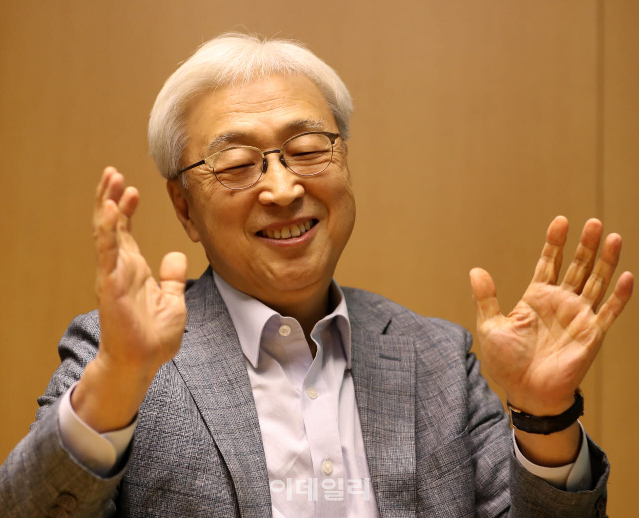 이인용 사단법인 온율 공동이사장이 이데일리와 인터뷰를 하고 있다. (사진=김태형 기자)