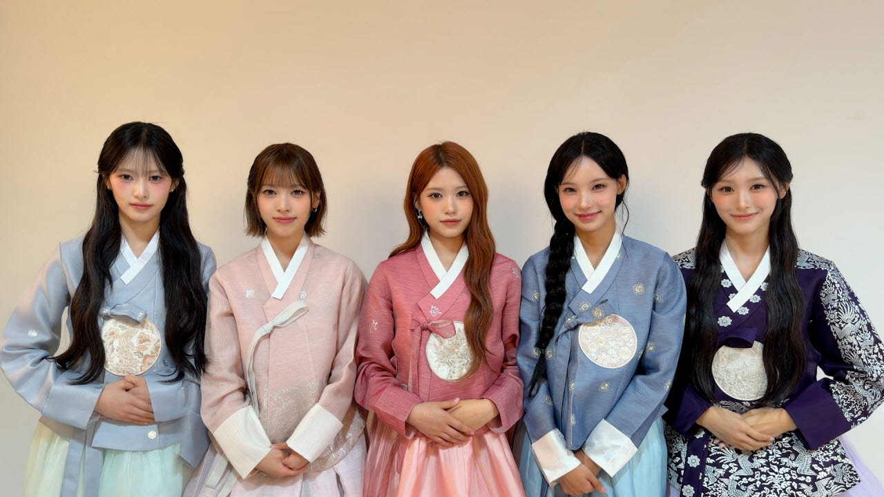 왼쪽부터 리센느 리브, 메이, 제나, 원이, 미나미.(사진=더뮤즈엔터테인먼트)