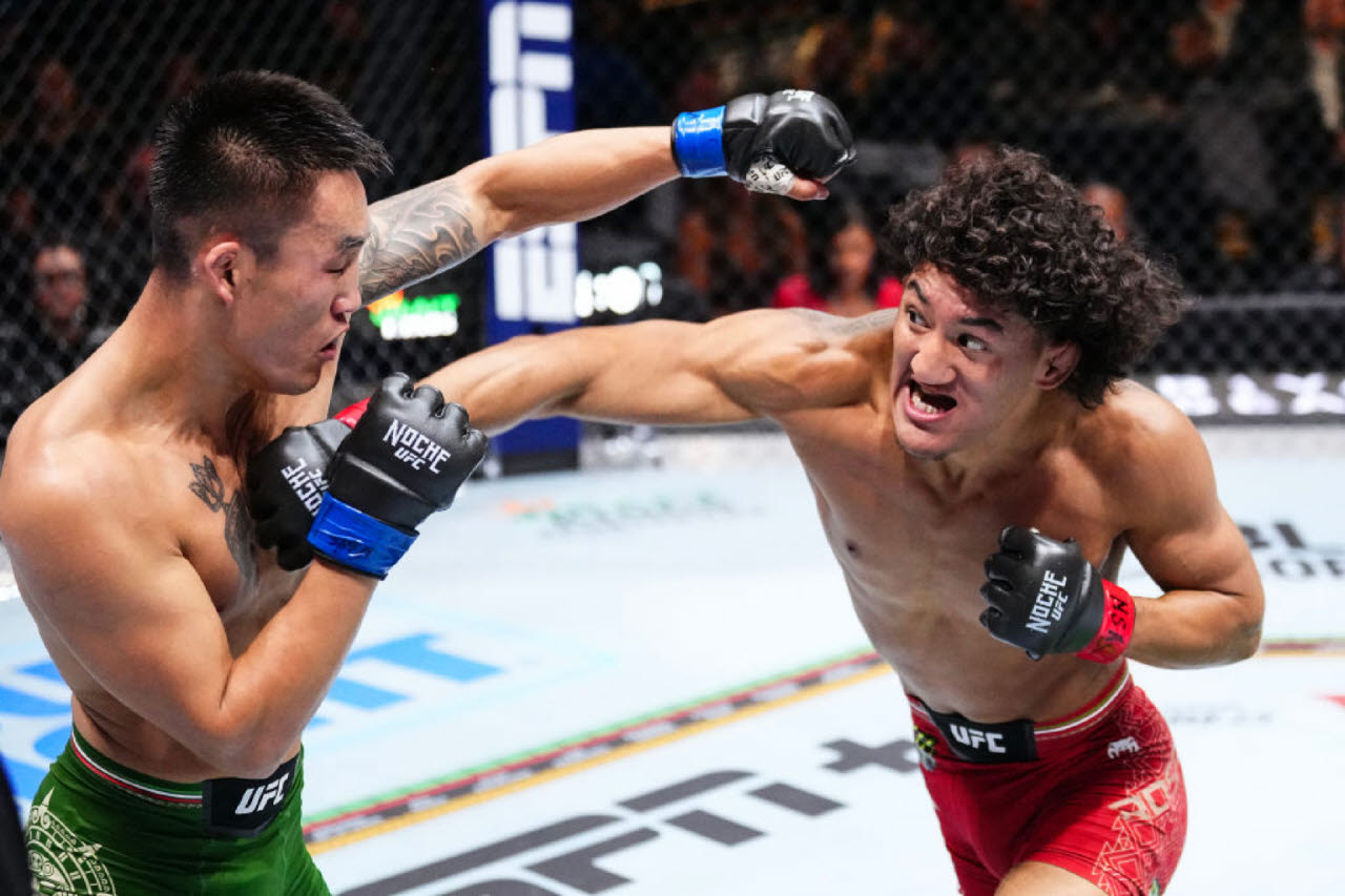 라울 로사스 주니어(오른쪽). 사진=UFC