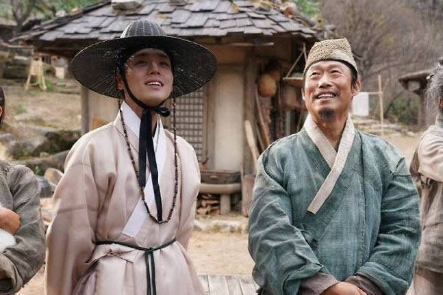 영화 '왕과 사는 남자'의 한 장면(사진=쇼박스).