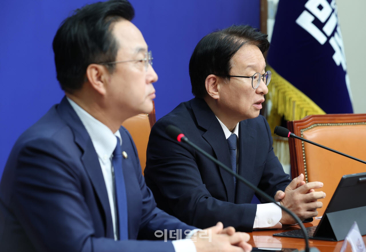 권칠승 더불어민주당 정책위의장이 27일 서울 여의도 국회에서 열린 추석민심 기자간담회에서 모두발언을 하고 있다. (사진=노진환 기자)