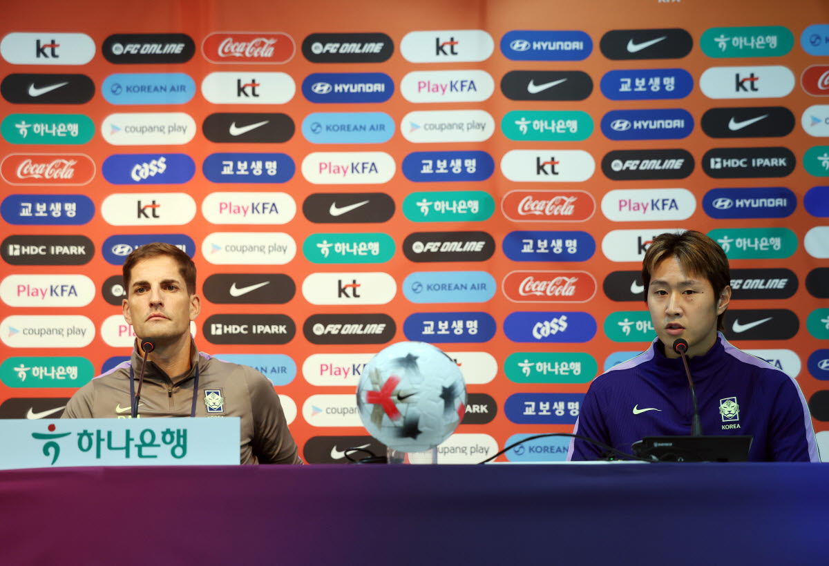기자회견서 발언하는 이강인.(사진=연합뉴스)