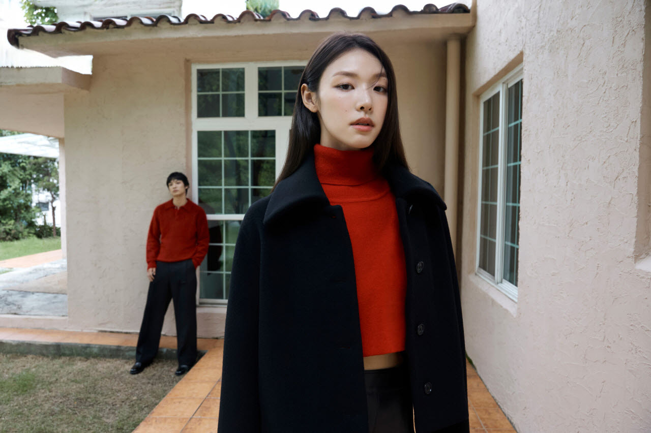 지이크 첫 여성라인 서촌 라인 모델 최미나수. (이미지=신원)