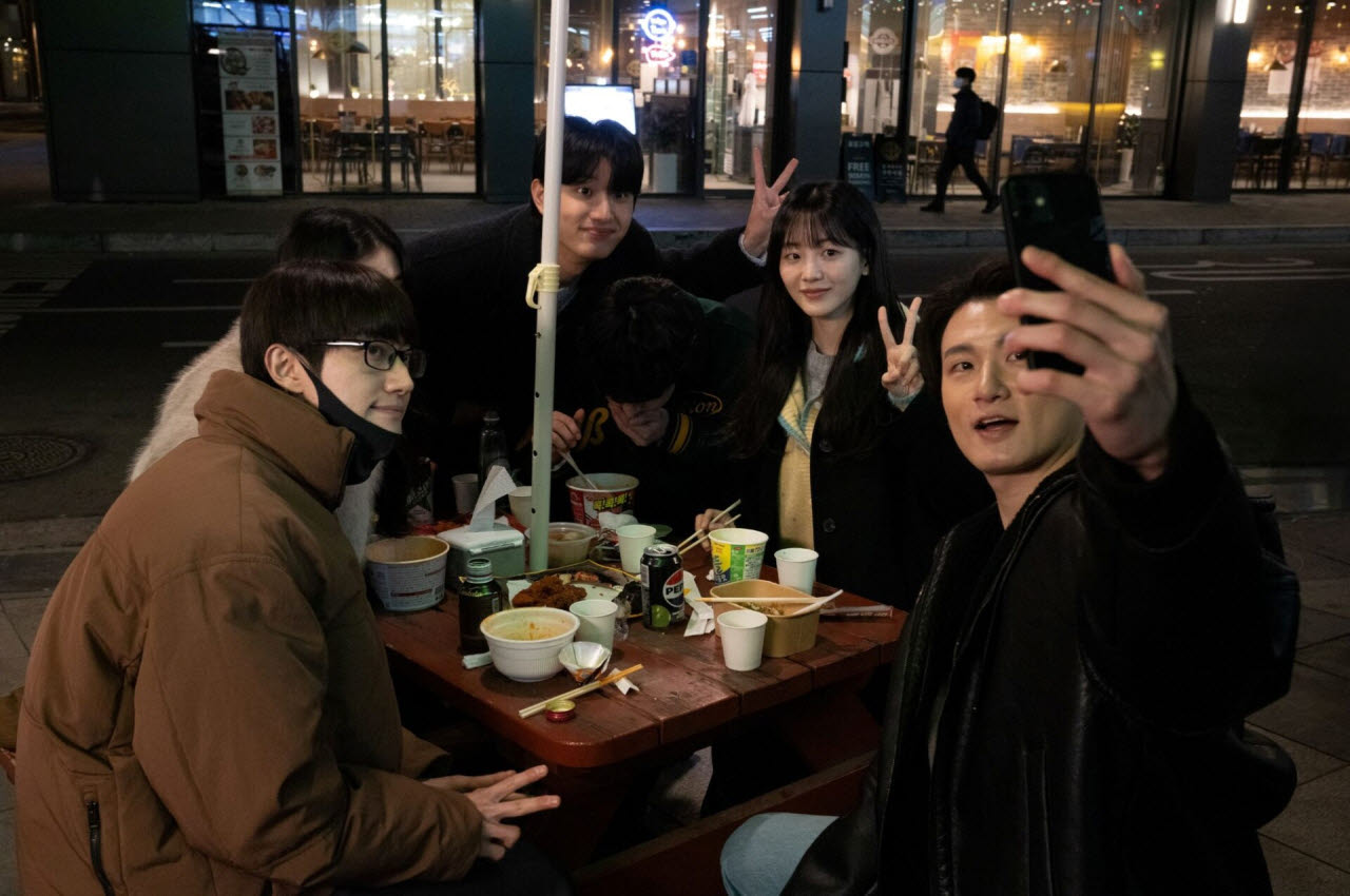 영화 '최종면접' 스틸(사진=NEW)