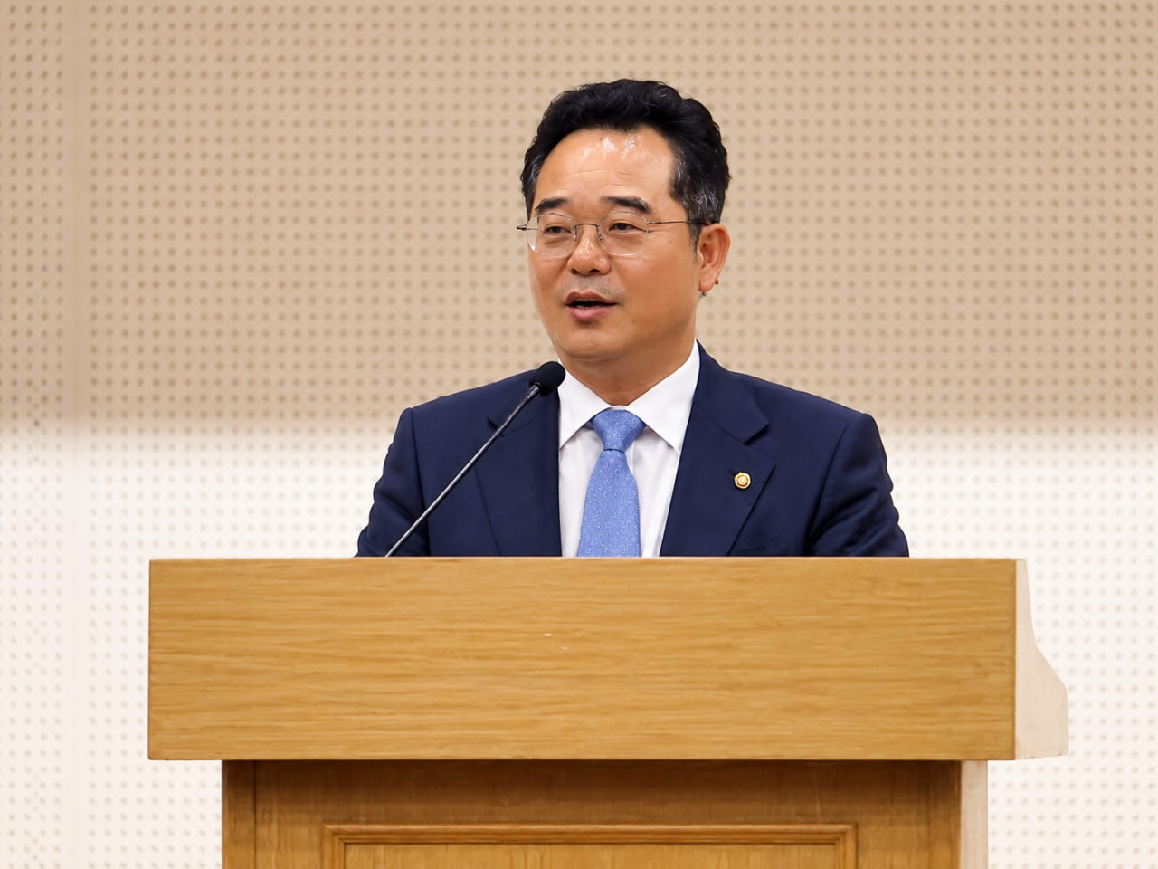 민병덕 더불어민주당 의원이 28일 서울 여의도 국회도서관에서 열린 '토큰증권(STO) 이후, 실물자산 토큰화(RWA) 입법과제 모색' 정책세미나에서 축사를 하고 있다. (사진=서민지 기자)