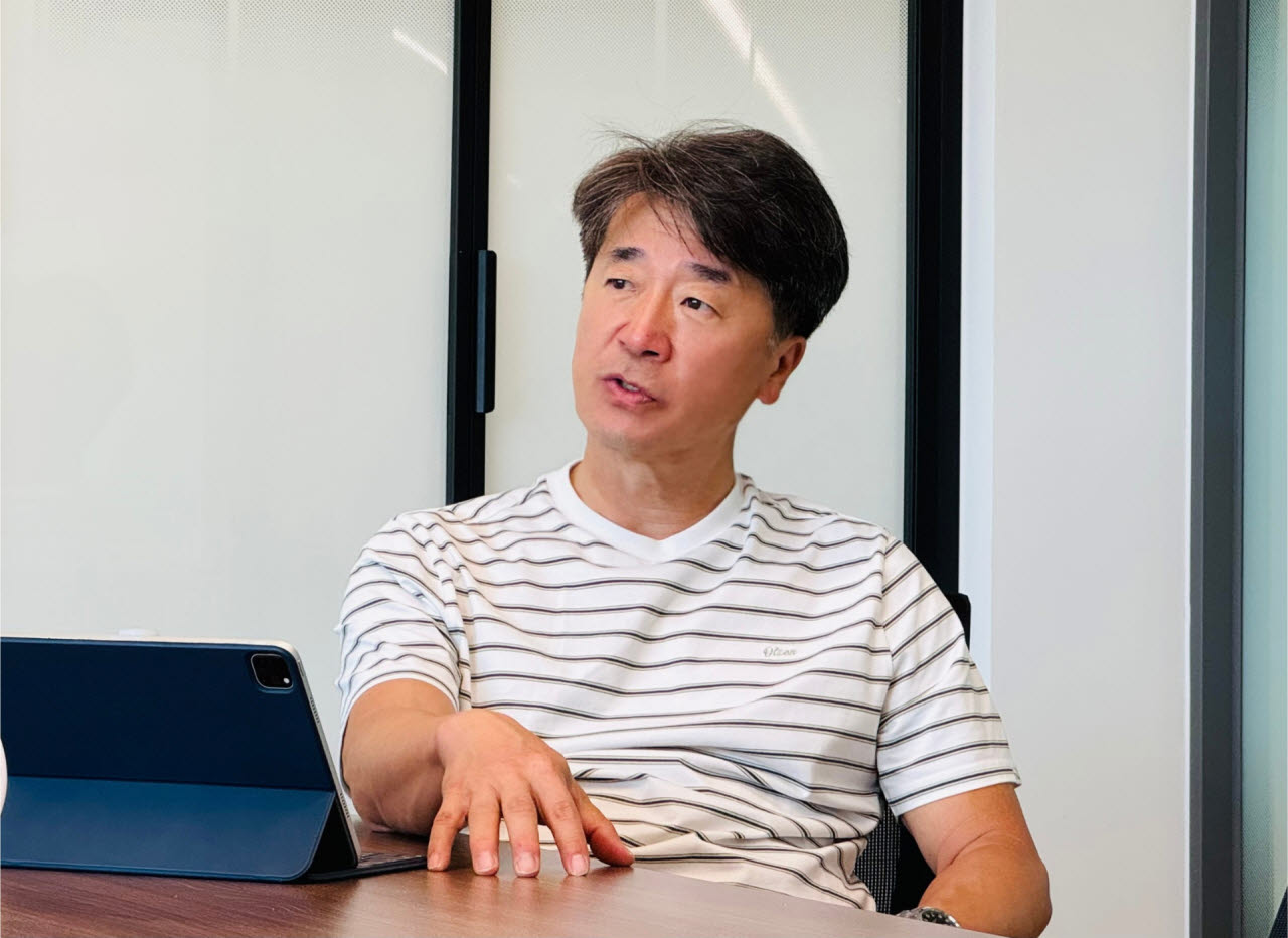 곽영신 오스코텍 연구소장이 오스코텍 본사에서 팜이데일리와 인터뷰하는 모습.(사진=김성진 기자.)