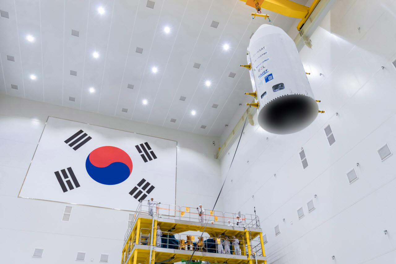 누리호 총조립 작업 장면.(사진=한국항공우주연구원)