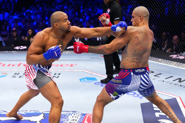 UFC 헤비급 챔피언 시릴 간(왼쪽). 사진=UFC