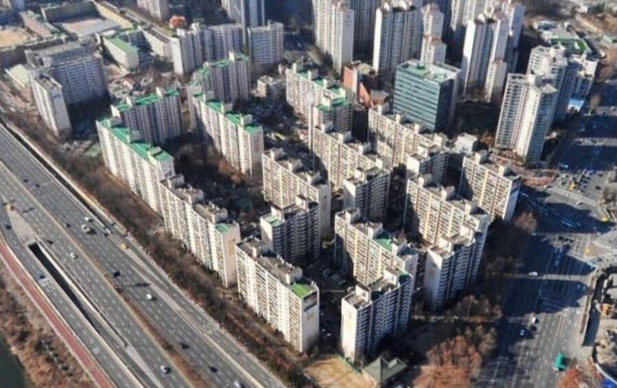 광장 극동아파트 전경. (사진=뉴시스)