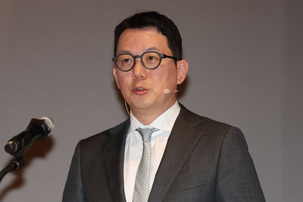 신범준 바이셀스탠다드 대표가 1일 서울 영등포구 한국거래소에서 열린 ‘2026 이데일리 STO 써밋’에서 '한국형 STO, 투자상품은 어떻게 만들어지는가' 주제로 발표하고 있다. (사진=이영훈 기자)