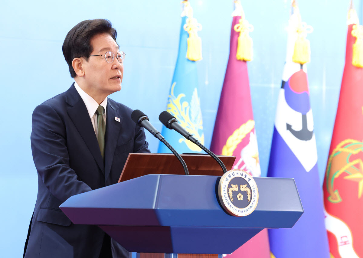 이재명 대통령이 1일 충남 계룡대에서 열린 제78주년 국군의 날 기념 오찬에서 축사하고 있다.(사진=연합뉴스)