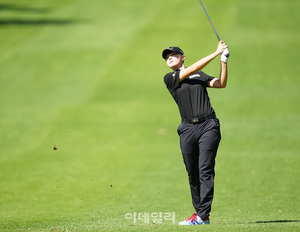 [포토]박성현,버디 위해 붙어라