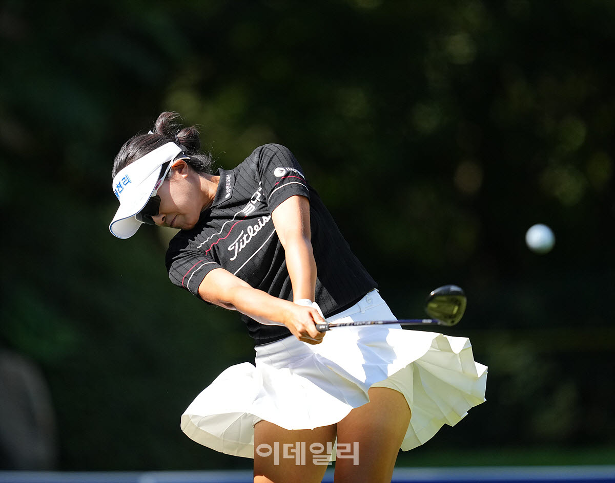 [포토]김민주,중앙 향하는 임팩트