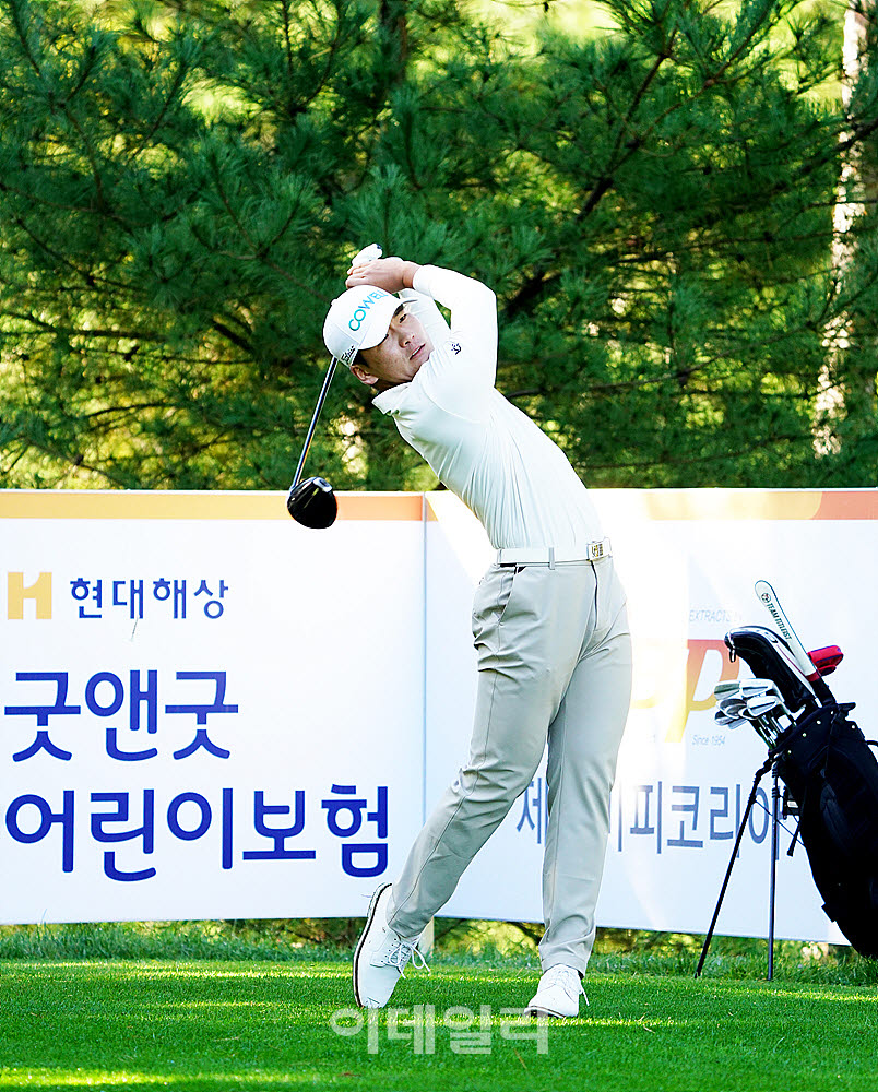 [포토] 타구 바라보는 양희준