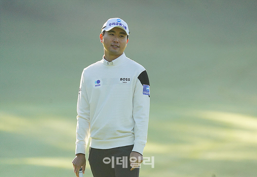 [포토] 조우영, 헛 웃음만