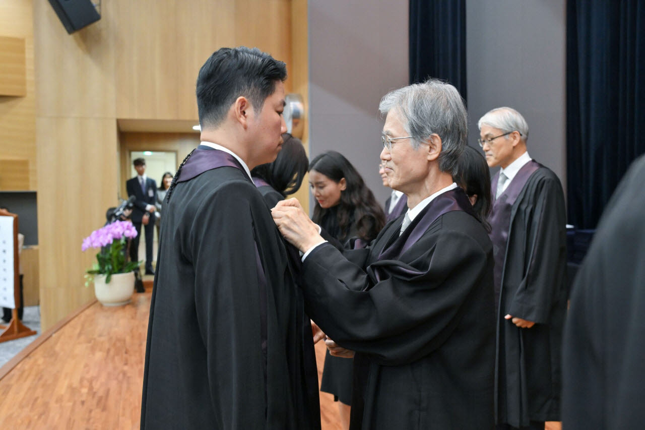 조희대 대법원장이 2일 오후 2시 대법원 본관 1층 대강당에서 열린 신임법관 임명식에 참석하고 있다.(사진=대법원)