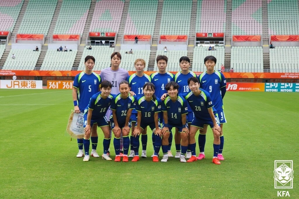 아이치 나고야 아시안게임 동메달을 획득한 여자축구대표팀. 사진=대한축구협회
