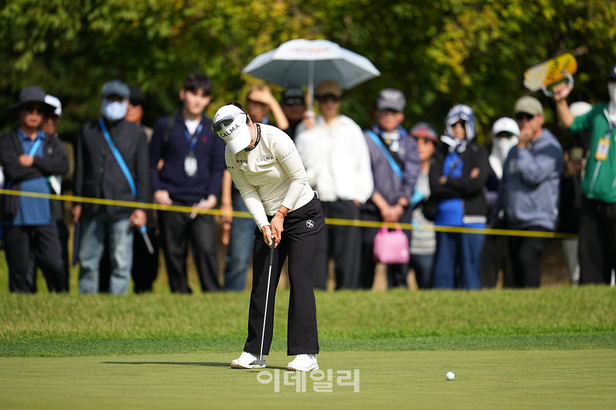 [포토]이승연,정확한 파 퍼트