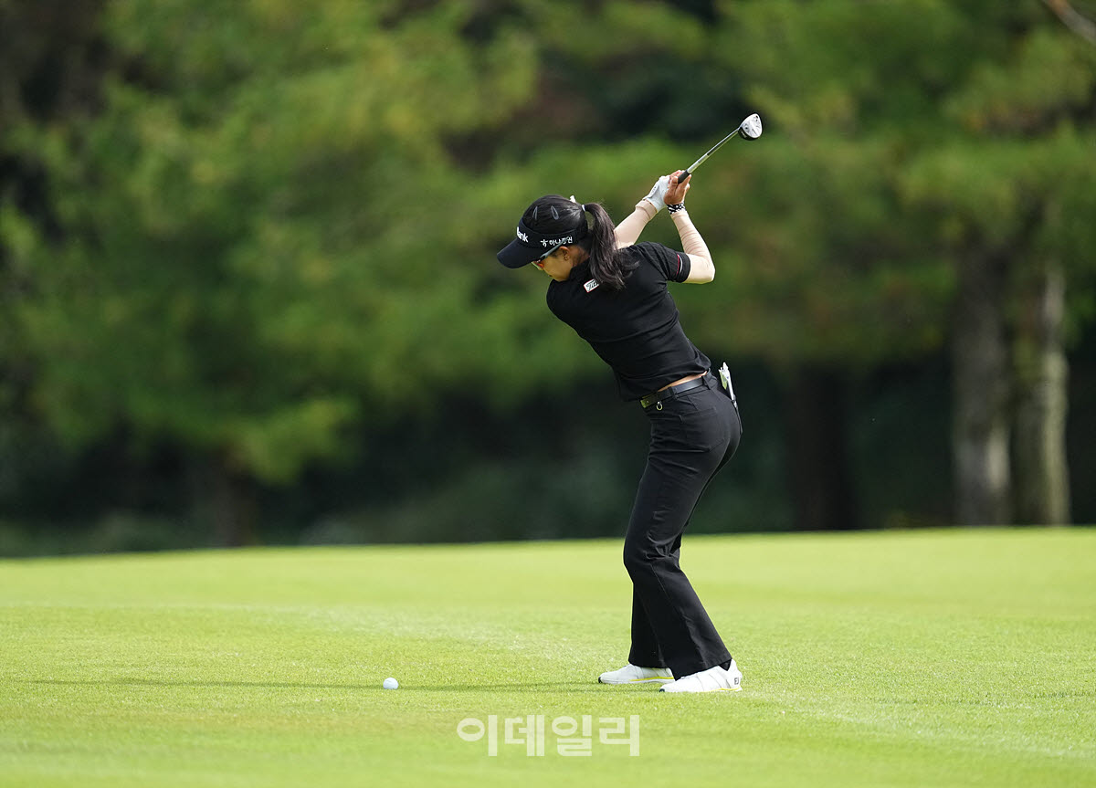 [포토]짜라위 분짠,유연한 백스윙