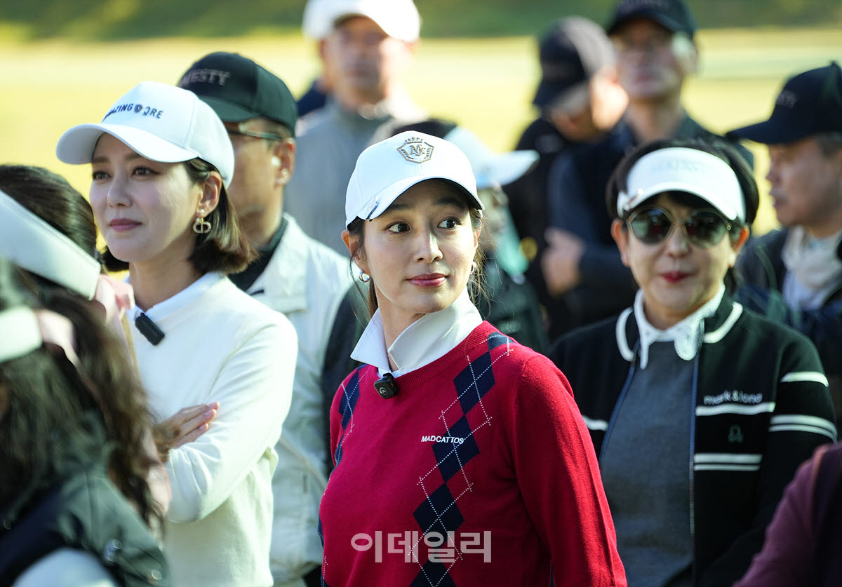 [포토]이민정,개회식 참여해야죠