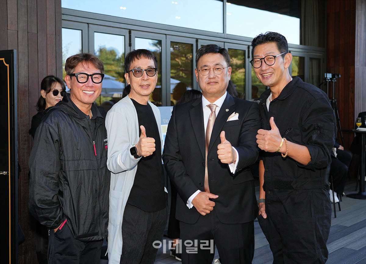[포토]윤종신-이종현-정병호 대표-김창렬,성공적인 대회입니다