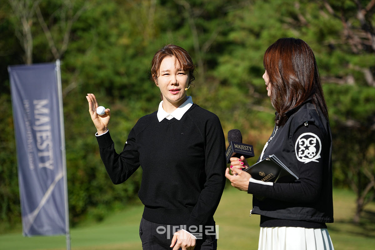 [포토]김영,퍼트 실수를 바로 잡아드릴게요
