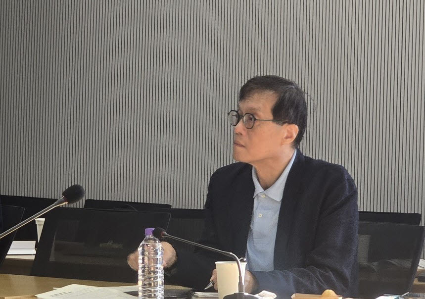 이창용 전 한국은행 총재가 지난 6일 서울대 우석경제관에서 열린 국가미래전략원 인구클러스터 포럼 토론 세션에서 발언하고 있다. (사진= 장영은 기자)