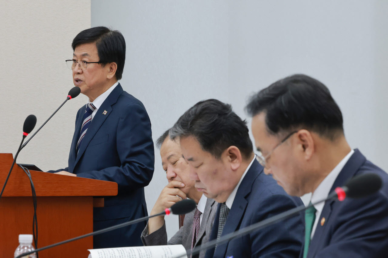 7일 국회 교육위원회에서 열린 교육부, 국가교육위원회 등에 대한 국정감사에서 최교진 교육부 장관이 업무보고 하고 있다. (사진=연합뉴스)