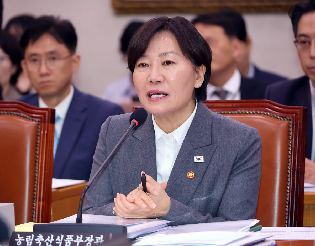 송미령 농림축산식품부 장관이 7일 국회에서 열린 농림축산식품해양수산위원회 국정감사에서 여야 위원들의 질의에 답하고 있다. (사진=연합뉴스)
