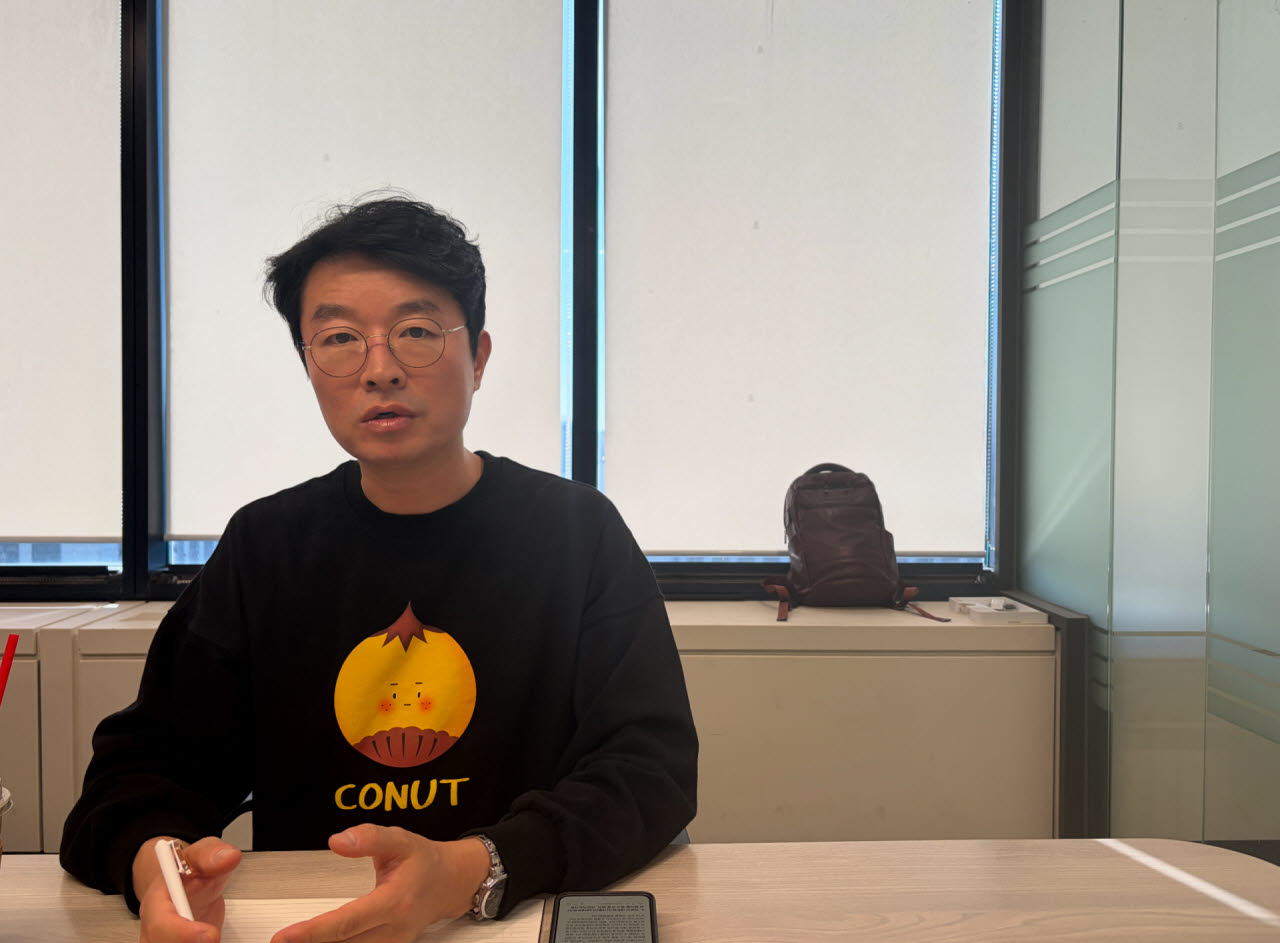 이충 대체불가능회사 대표가 이데일리와 인터뷰하고 있다. (사진= 이정훈 기자)