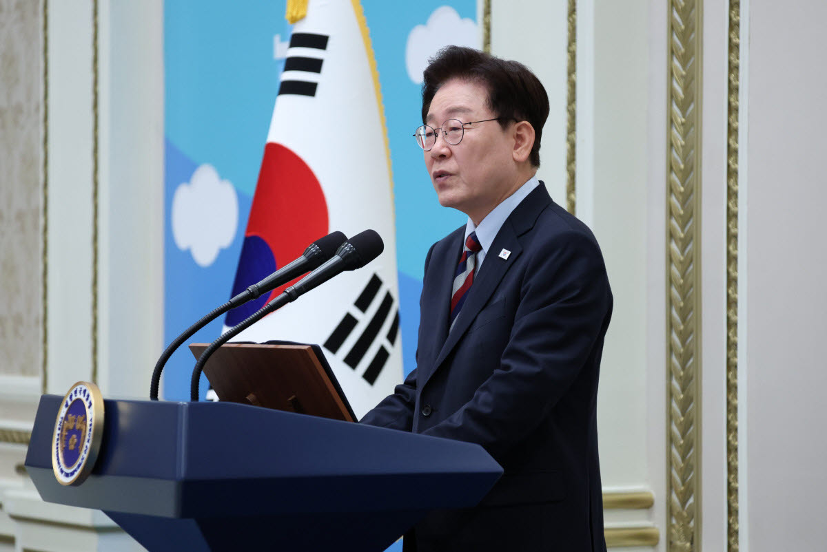 이재명 대통령이 7일 청와대에서 열린 재일본대한민국민단 창단 80주년 기념 간담회에서 환영사를 하고 있다. (사진= 연합뉴스)