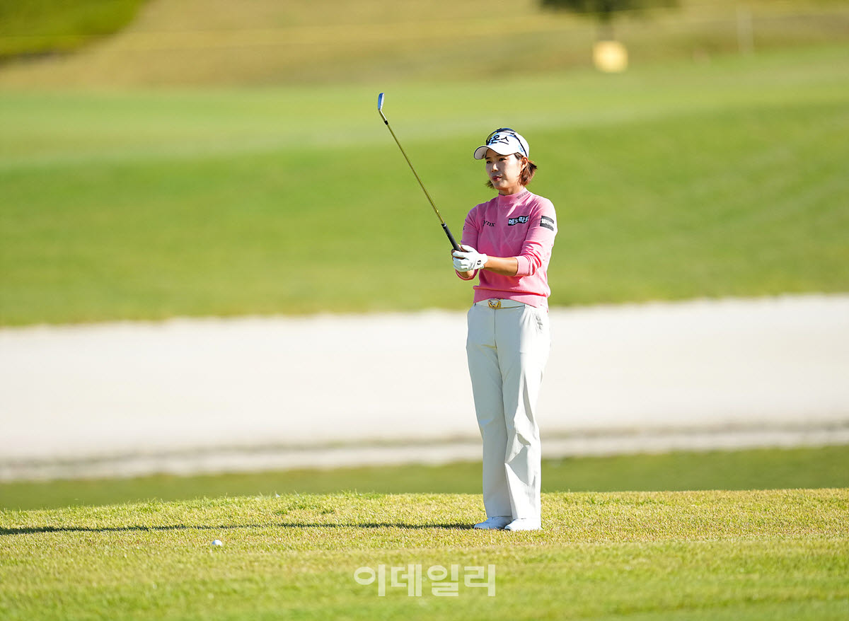 [포토]최민경,노련하게 핀을 본다