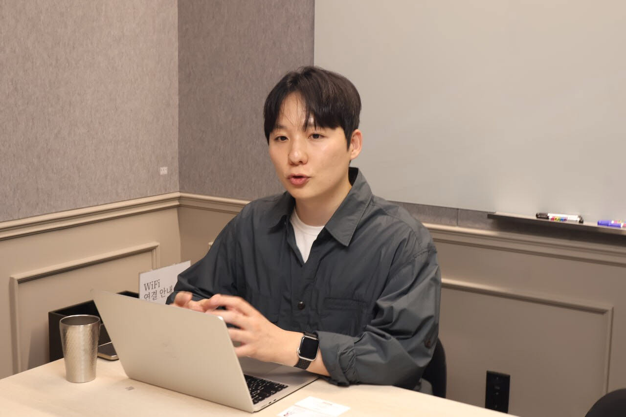 조윤성 타이거리서치 제품총괄이 지난 7일 서울 강남구 타이거리서치 본사에서 이데일리와 인터뷰를 하고 있다. (사진=타이거리서치)