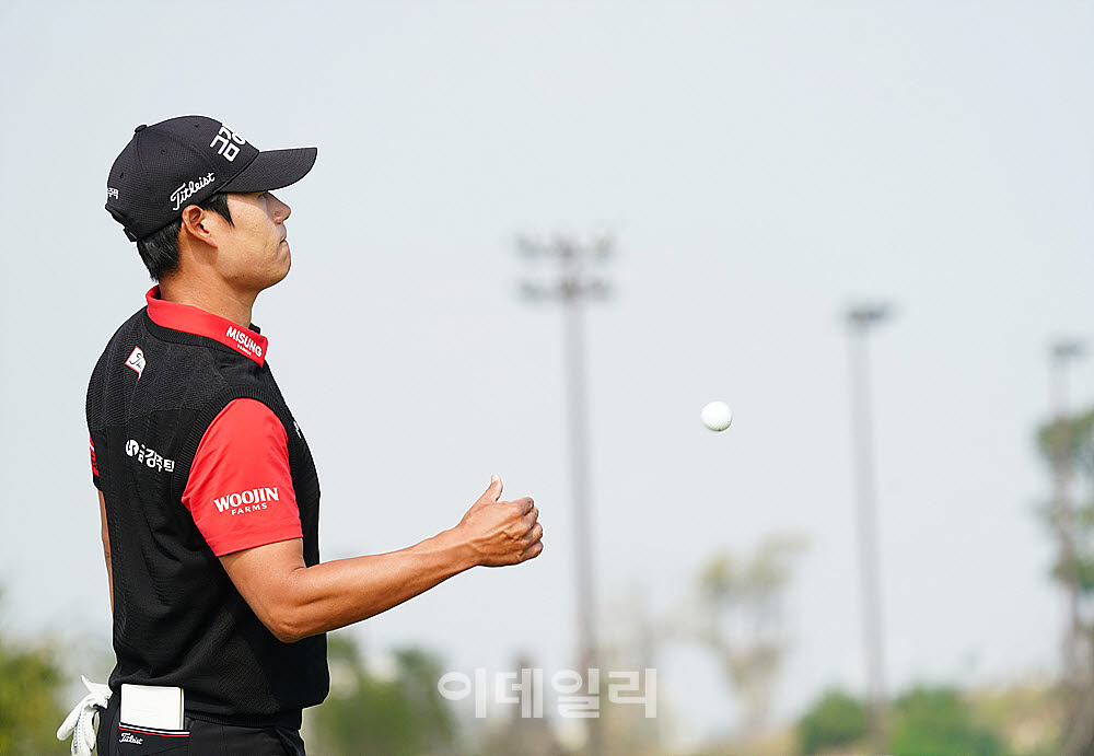 [포토] 신용구, 볼 토스