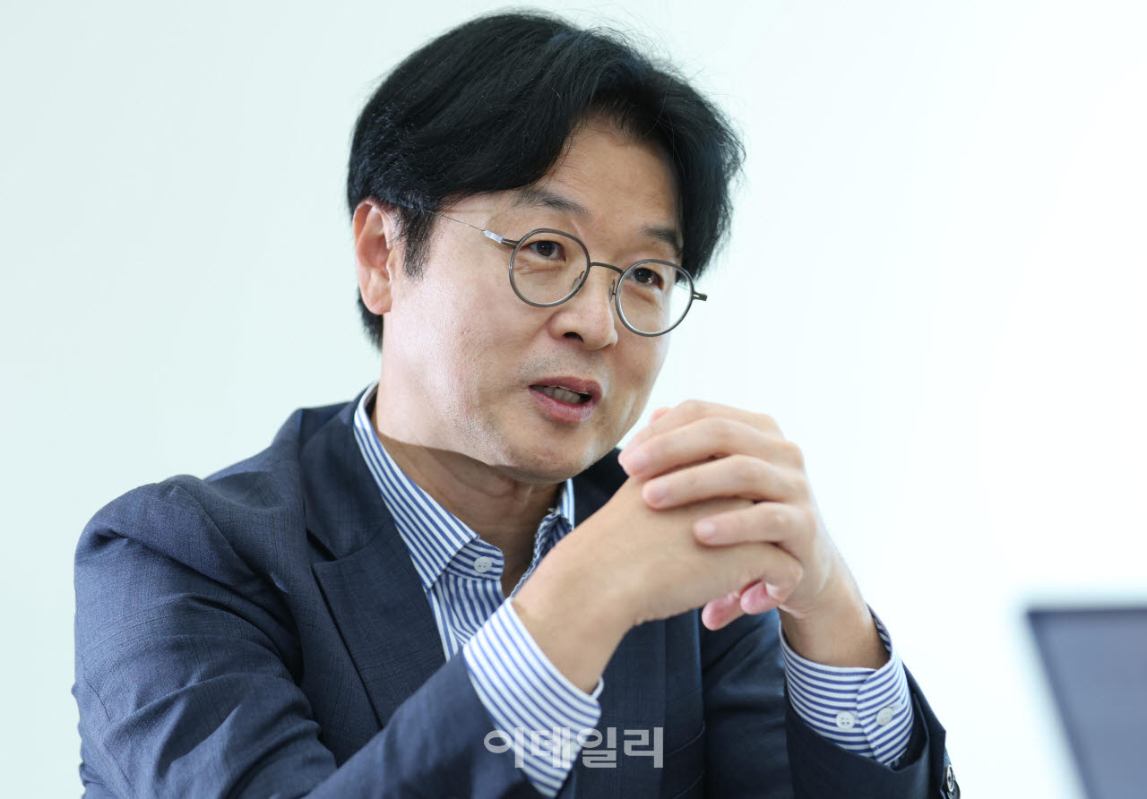 목대균 KCGI자산운용 대표가 지난 21일 서울 여의도 본사에서 이데일리와 인터뷰를 하고 있다. (사진=노진환 기자)