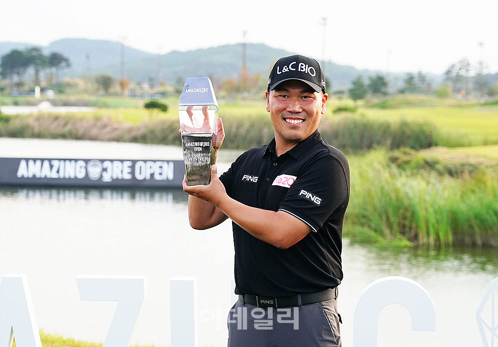 [포토] 이대한, KPGA 어메이징크리 오픈 초대 챔프