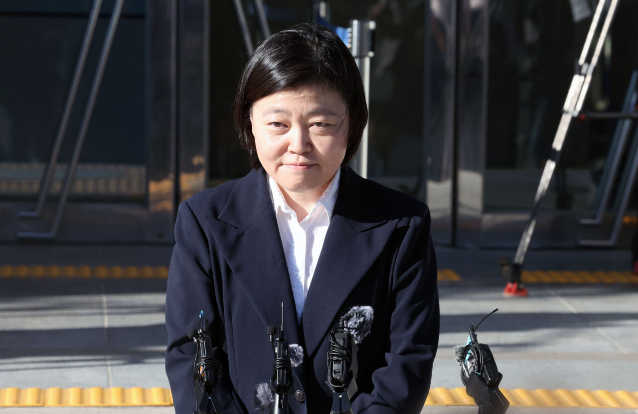임은정 광주지방중대범죄수사청장이 지난 6일 오전 전남광주 북구 중흥동 청사에서 도어스테핑하며 취재진의 질문에 답하고 있다.(사진=뉴스1)