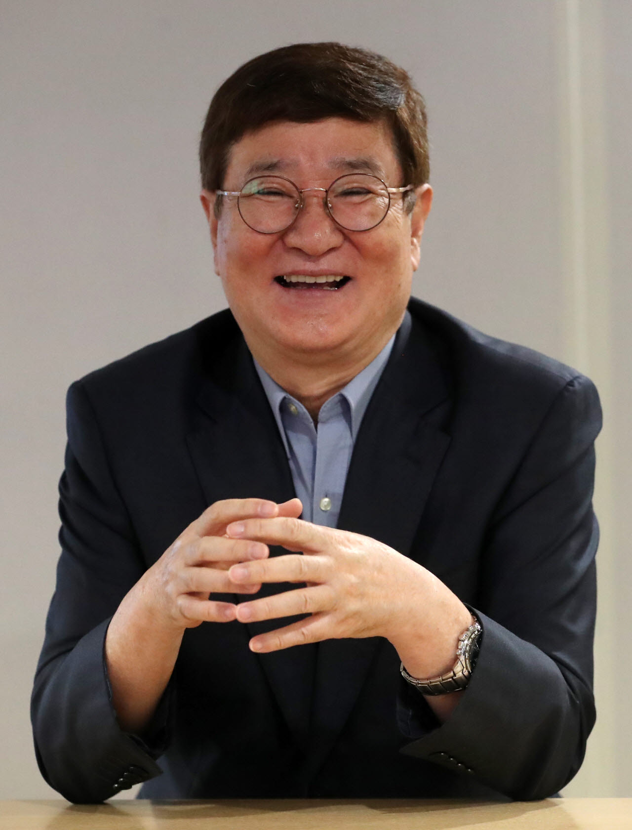 고영환 전 원장은 앞으로도 북한 관련 활동을 계속할 생각이라고 했다. “북한 주민들에게 외부 세계의 현실을 알리고 평화로운 변화의 필요성을 이야기하는 일은 계속해야 한다고 생각한다. 북한 사회를 변화시키는 것은 무력이나 갑작스러운 붕괴만이 아니다. 정보가 들어가고 주민들의 생각이 바뀌는 것이 더 근본적인 변화가 될 수 있다. 한류는 그런 점에서 북한 사회를 움직이는 눈에 보이지 않는 폭탄과 같다.” (사진=김태형 기자)