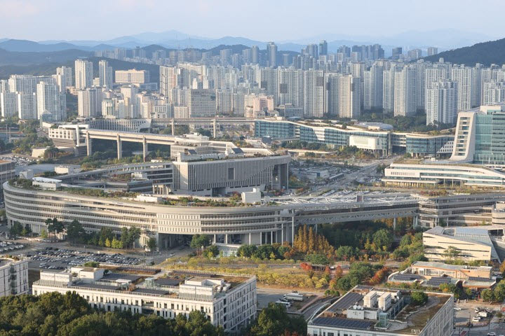 이달 13일 행정안전부가 발표한 2차 중앙행정기관 이전 세부계획에 따르면 금융위원회는 내년 하반기 세종시로 이전한다. 정부는 이어 연말께 2차 공공기관 지방이전 계획도 발표할 전망이다.(사진=연합뉴스)