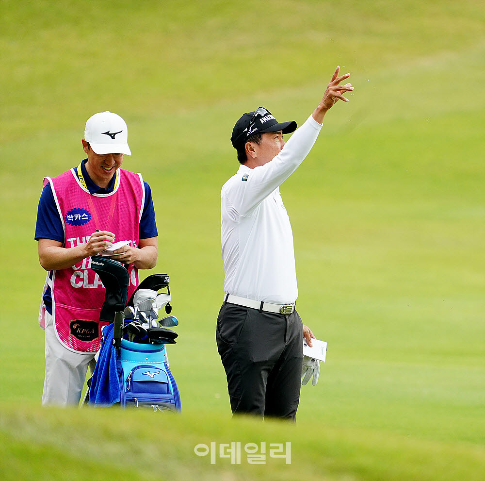 [포토] 문경준, 바람 췍!