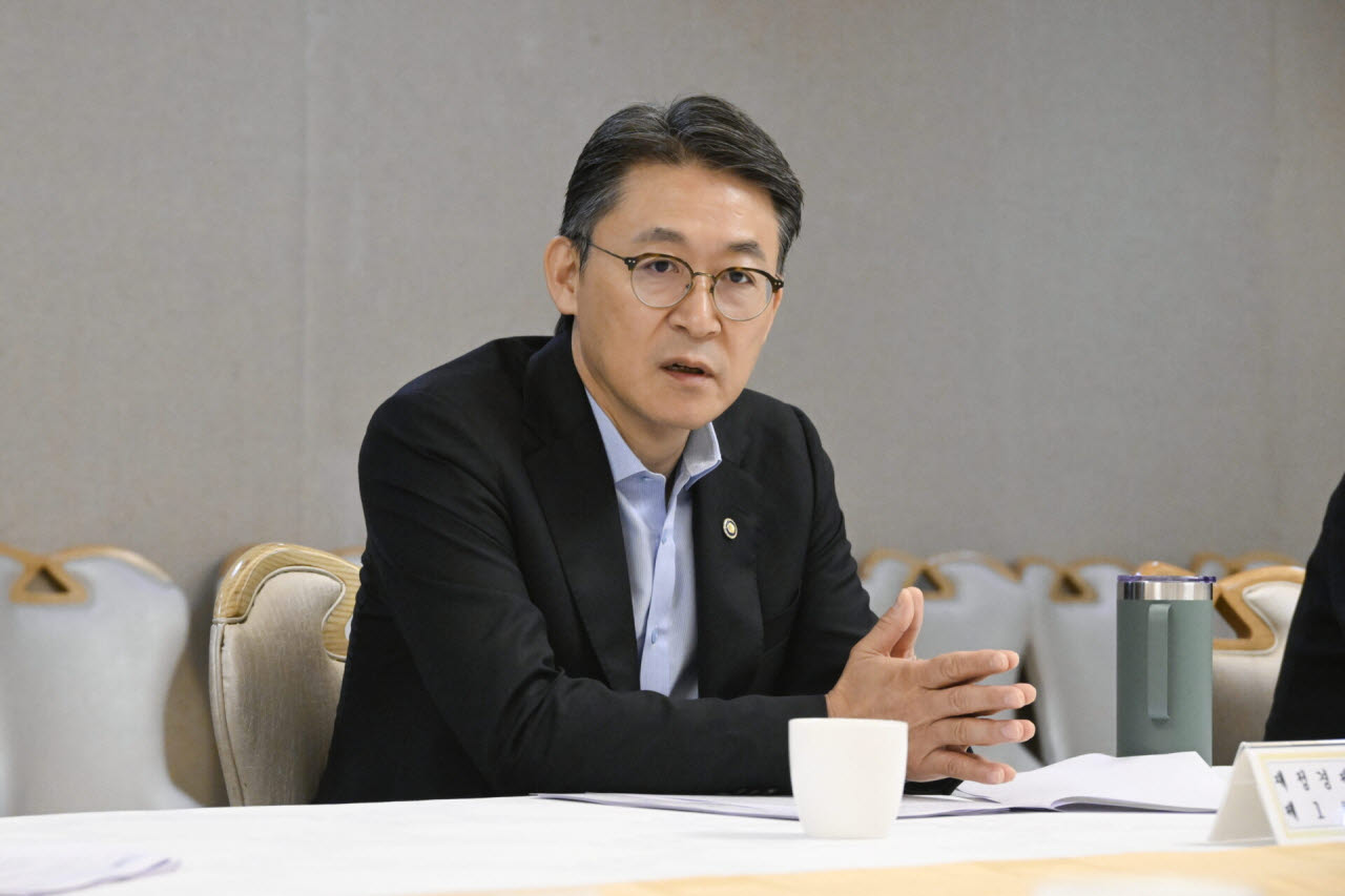 권대영 재정경제부 1차관이 16일 정부서울청사에서 열린 시장상황점검회의에서 모두발언을 하고 있다. (사진=재정경제부)