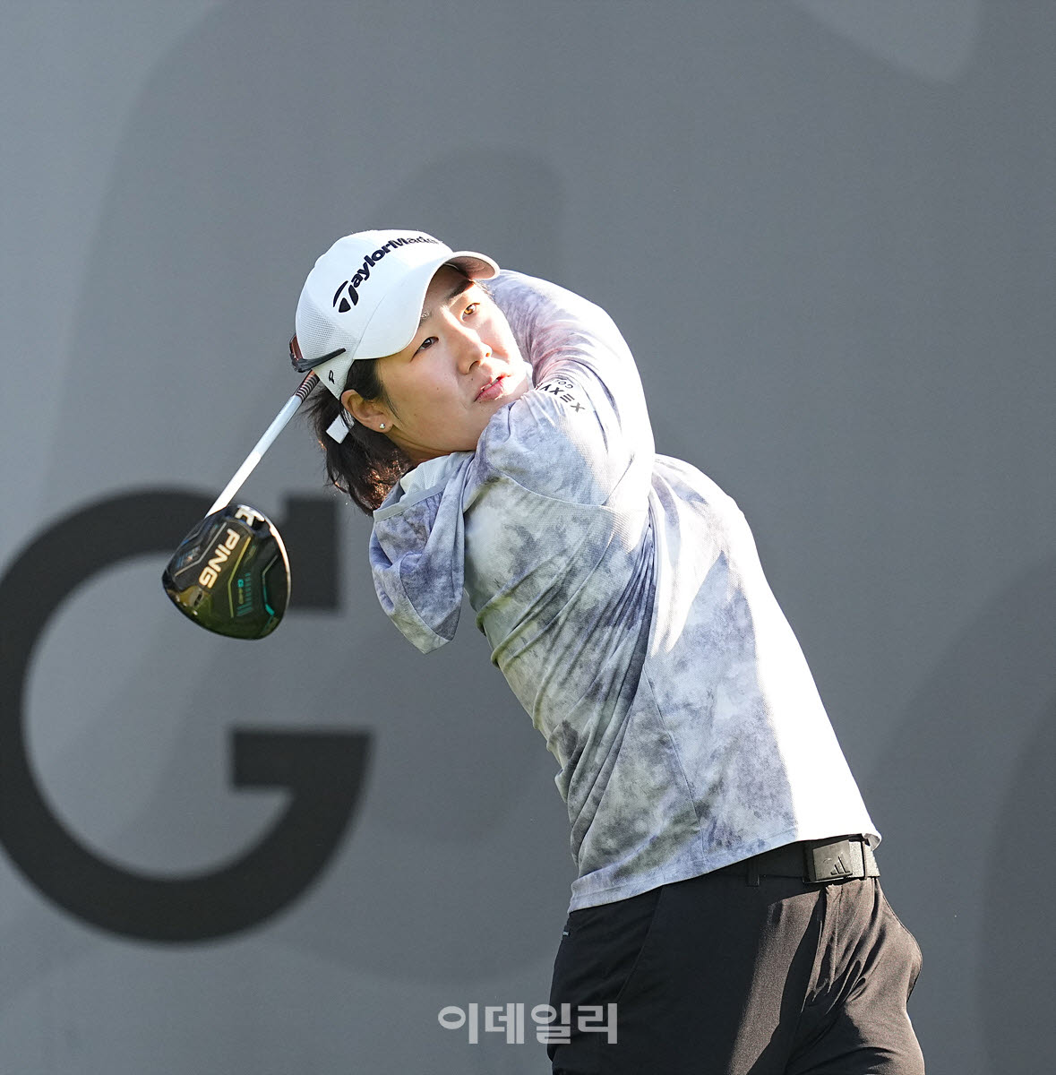 [포토]조정민,강하게 출발한다