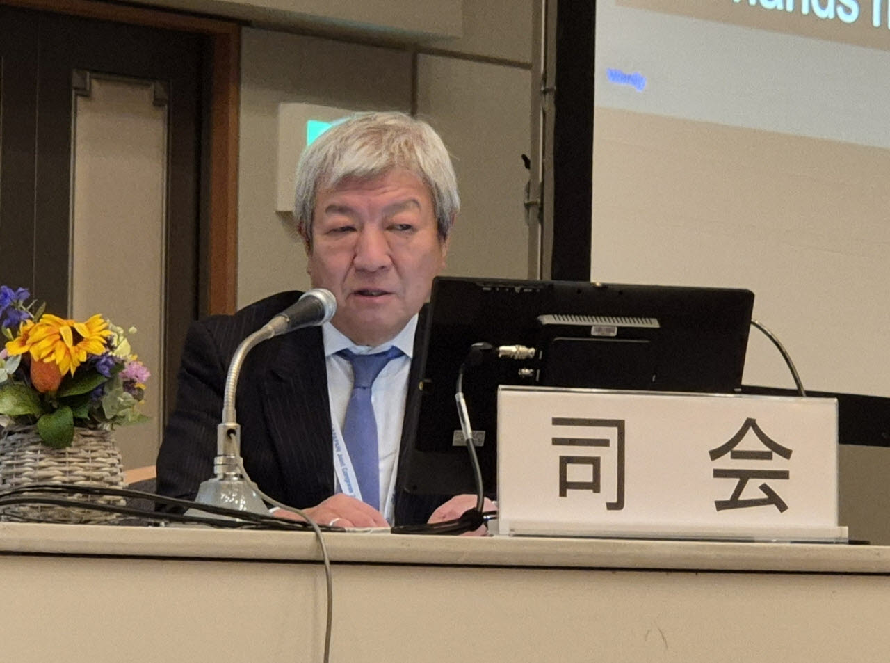좌장을 맡은 오쿠보 기미히로 일본의과대학 교수 (사진=김새미 기자)