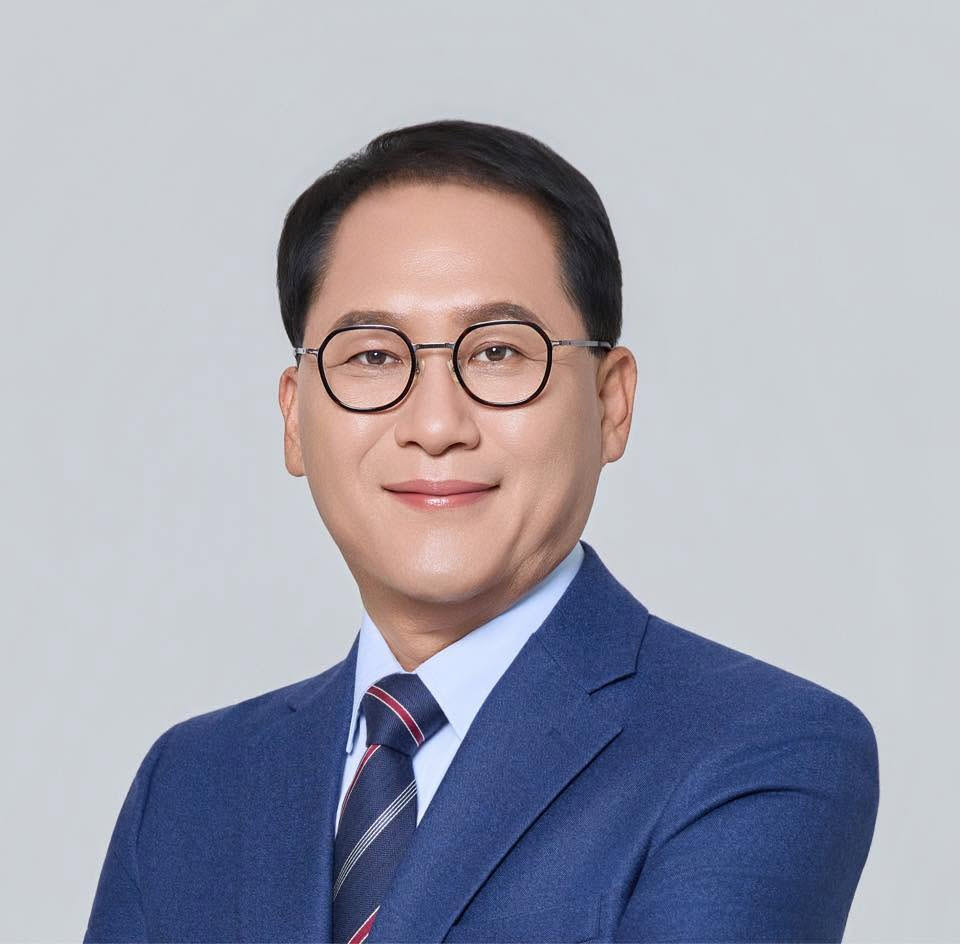 안광률 신임 민주당 광역의회의원협의회 대표의원.(사진=경기도의회 더불어민주당)