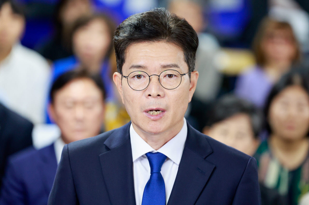 정원오 더불어민주당 서울시장 후보가 지난 6월 4일 서울 중구 세종대로 캠프에서 제9회 전국동시지방선거 관련 입장을 밝히고 있다. (사진=공동취재)