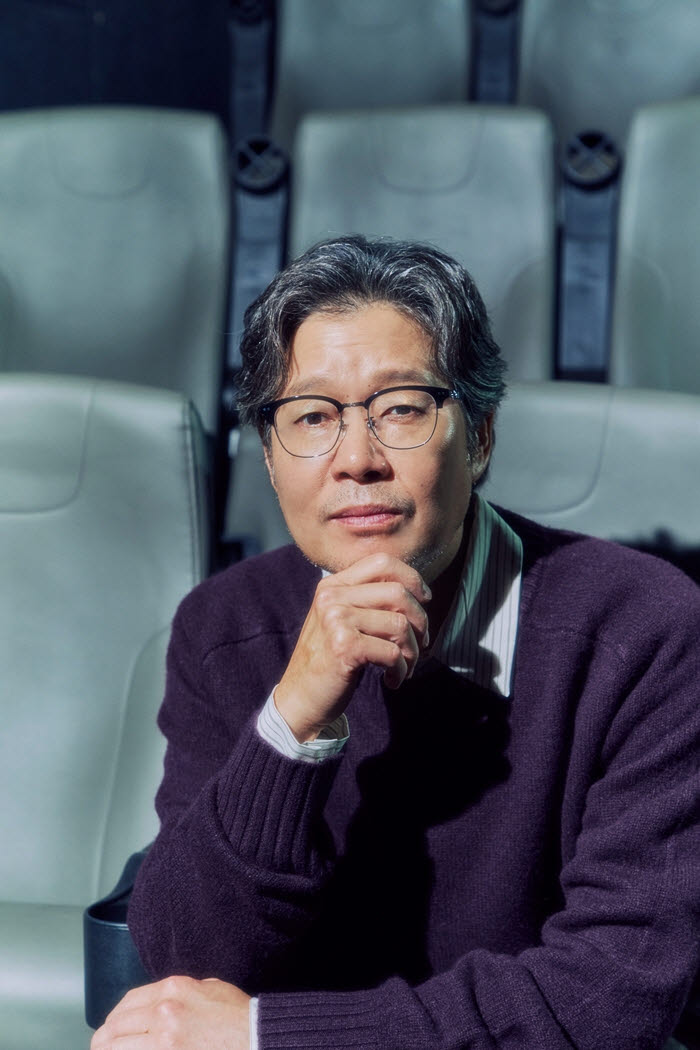 유재명(사진=바이포엠스튜디오)